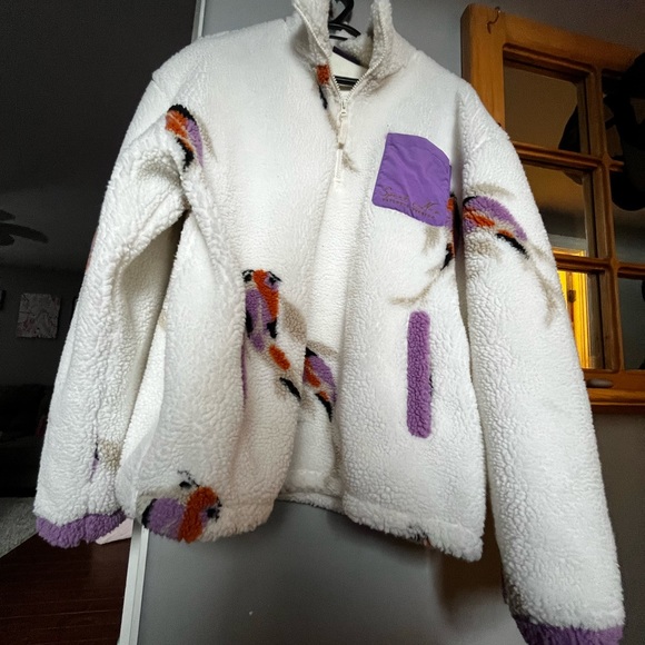 XL Taylor Swift Koi Fish Sherpa pull over - Picture 2 of 3